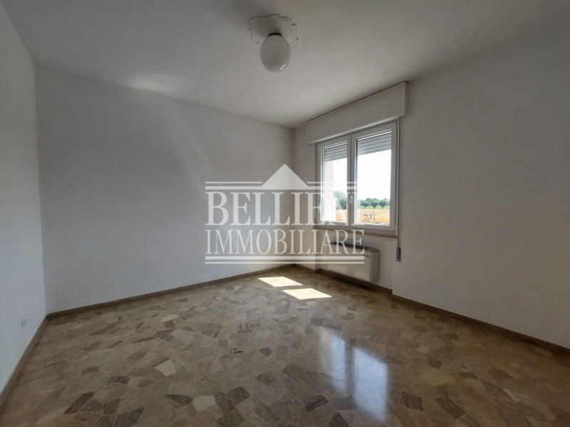 ZONA POLEGGE - Proponiamo in locazione un appartamento bicamere ristrutturato ma non arredato, id...