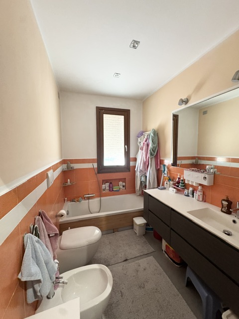 FOSSONA DI CERVARESE S. CROCE (PD) Appartamento con ingresso pedonale indipendente, in palazzina ...