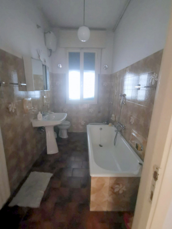 CASA SINGOLA A SACRA FAMIGLIA €.375.000 - rif.LM375

Scopri casa singola degli anni '50 situata n...