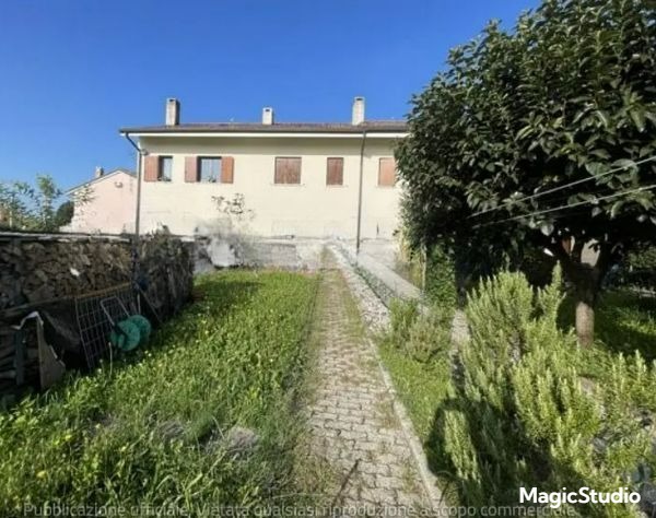 Rif. A.A.386-24

Vendita all'asta - casa a schiera centrale su 2 livelli in data 17 settembre 202...