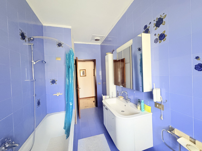Nel cuore di Torreglia, in un tranquillo quartiere residenziale comodo a tutti i principali servi...