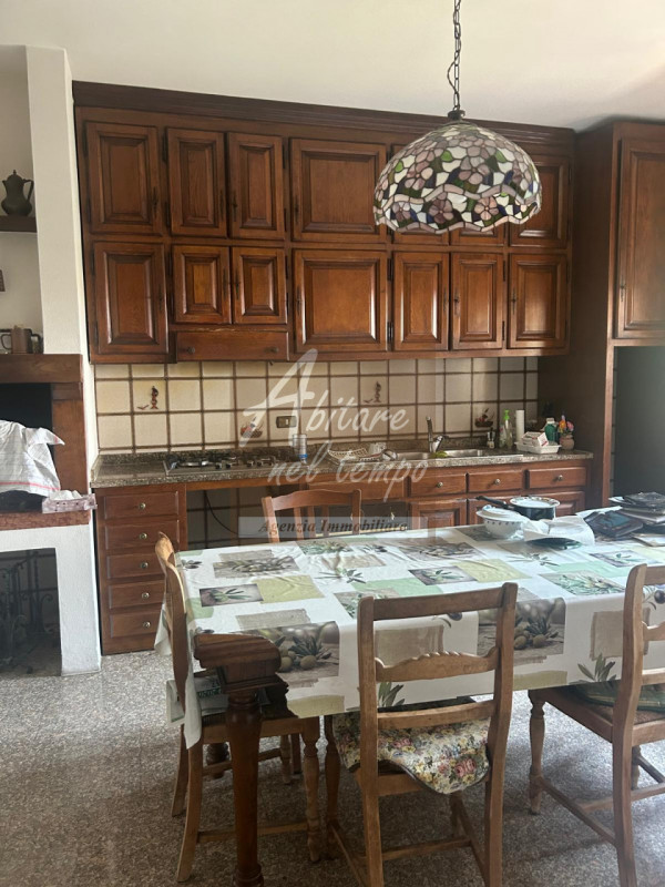 CAMPAGNATI DI TEZZE SUL BRENTA (VI)

In posizione strategica e centralissima a Campagnari di Tezz...