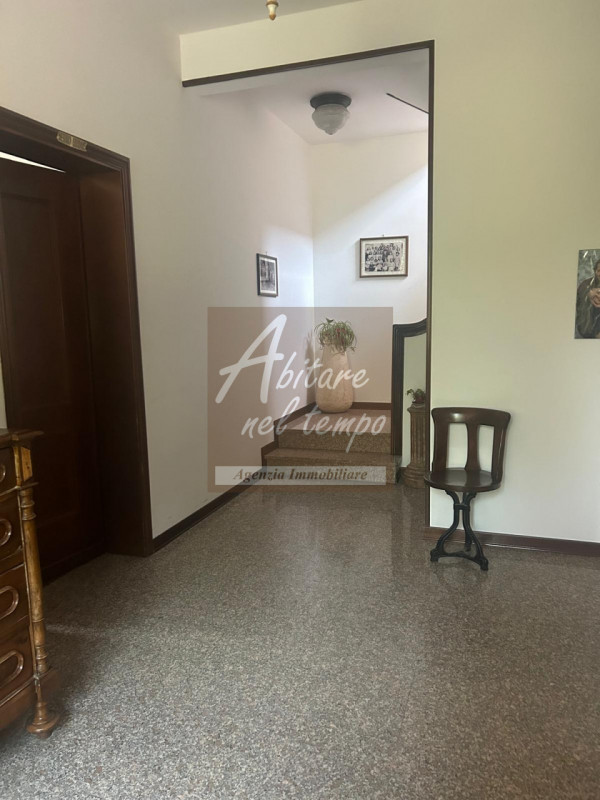 CAMPAGNATI DI TEZZE SUL BRENTA (VI)

In posizione strategica e centralissima a Campagnari di Tezz...