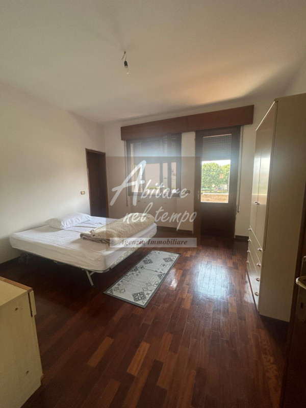 CAMPAGNATI DI TEZZE SUL BRENTA (VI)

In posizione strategica e centralissima a Campagnari di Tezz...