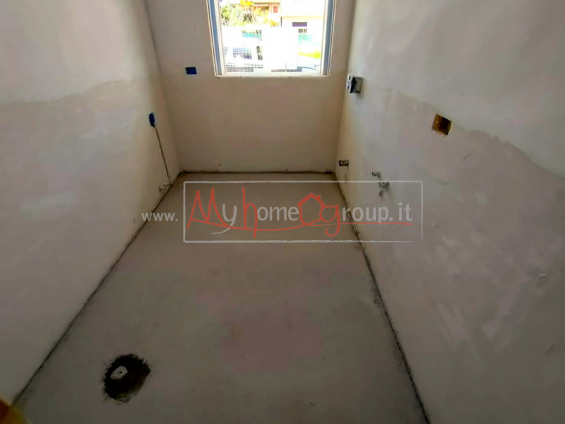 SELVAZZANO - (Rif.V084-s) - Proponiamo in vendita nuova porzione di  bifamiliare al grezzo, situa...