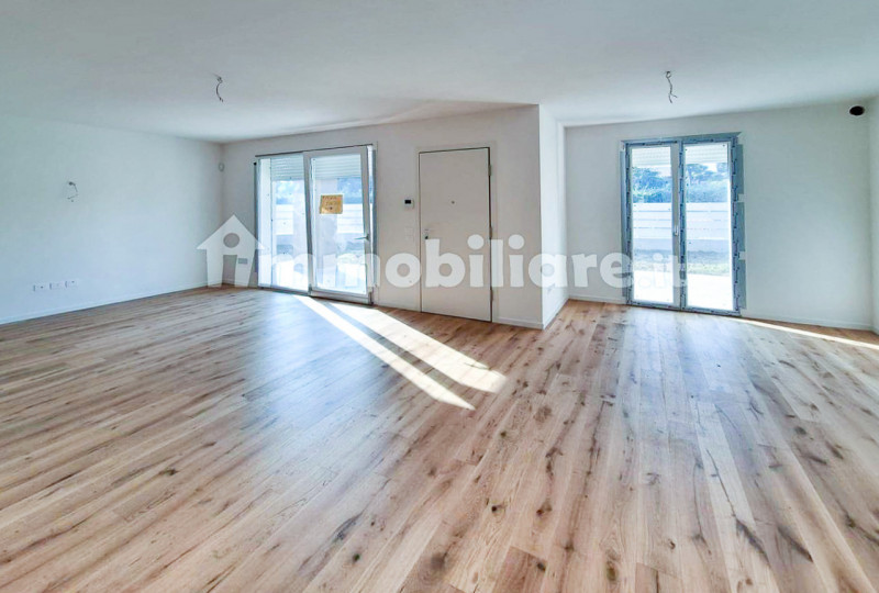 ALBIGNASEGO - SAN GIACOMO - MR150E
BIFAMILIARE  - AMPIO SOGGIORNO - 4 CAMERE DA LETTO -  CL. "A4"...