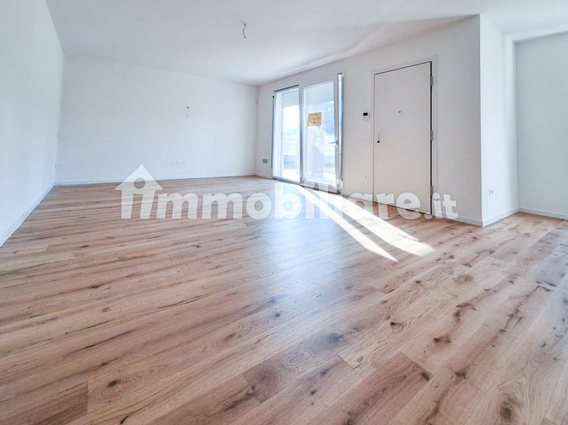 ALBIGNASEGO - SAN GIACOMO - MR150E
BIFAMILIARE  - AMPIO SOGGIORNO - 4 CAMERE DA LETTO -  CL. "A4"...