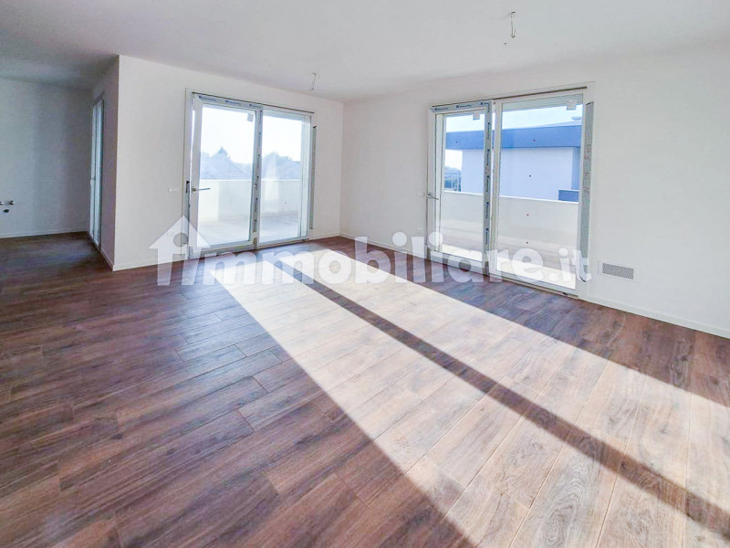 ALBIGNASEGO - SAN GIACOMO - MR150E
BIFAMILIARE  - AMPIO SOGGIORNO - 4 CAMERE DA LETTO -  CL. "A4"...