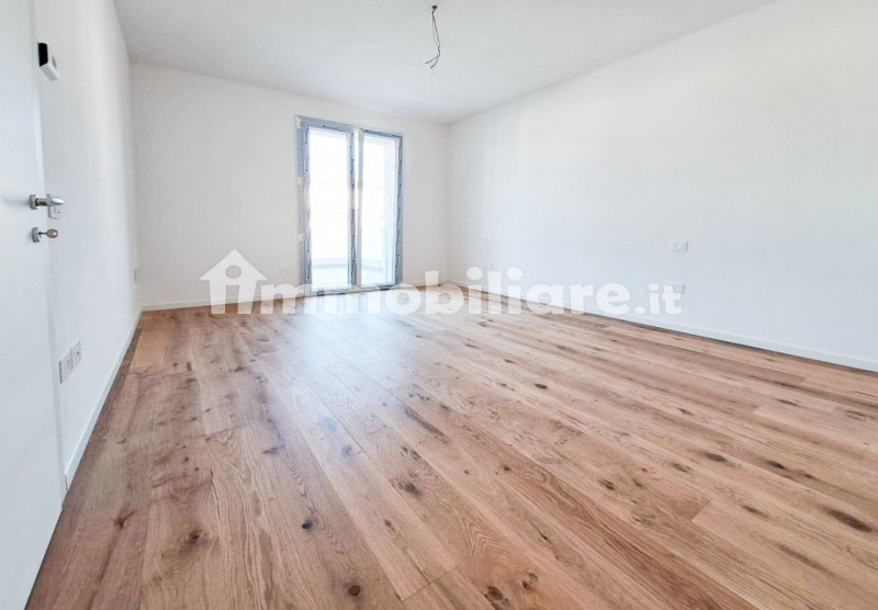 ALBIGNASEGO - SAN GIACOMO - MR150E
BIFAMILIARE  - AMPIO SOGGIORNO - 4 CAMERE DA LETTO -  CL. "A4"...