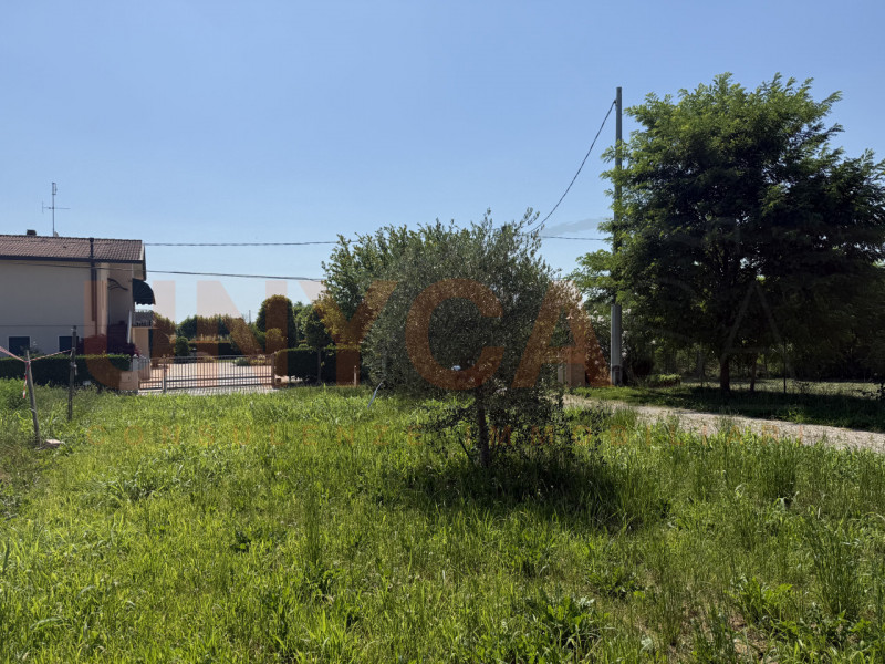 MESTRINO - fraz. Lissaro: se stai cercando uno spazio pratico da destinare a deposito, ricovero a...