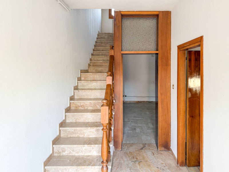 (Per INFO Vittorio 3517343301) Proponiamo in vendita una casa singola situata nel cuore di Trebas...