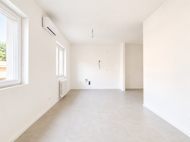 In zona residenziale centrale vicinissima all'università e al centro storico, proponiamo la vendi...
