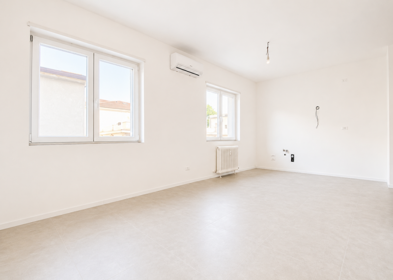 In zona residenziale centrale vicinissima all'università e al centro storico, proponiamo la vendi...