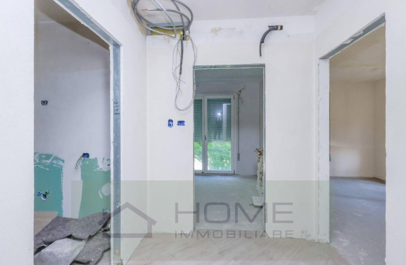 Scopri questa straordinaria opportunità di acquistare una casa singola situata nel cuore di Vigod...