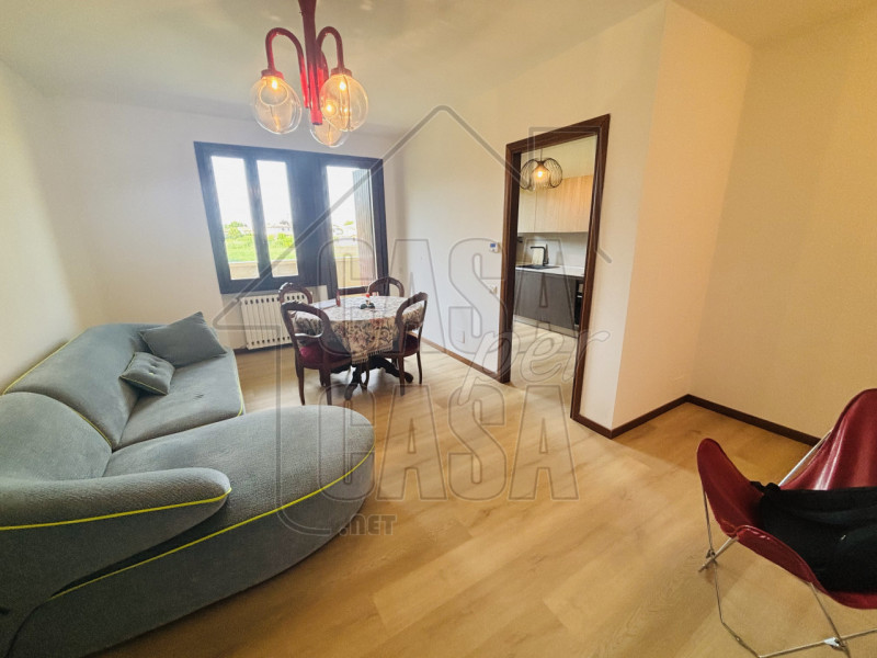 Zona Chiesanuova / Brentelle di sopra - Proponiamo in vendita delizioso appartemento di 145 mq su...
