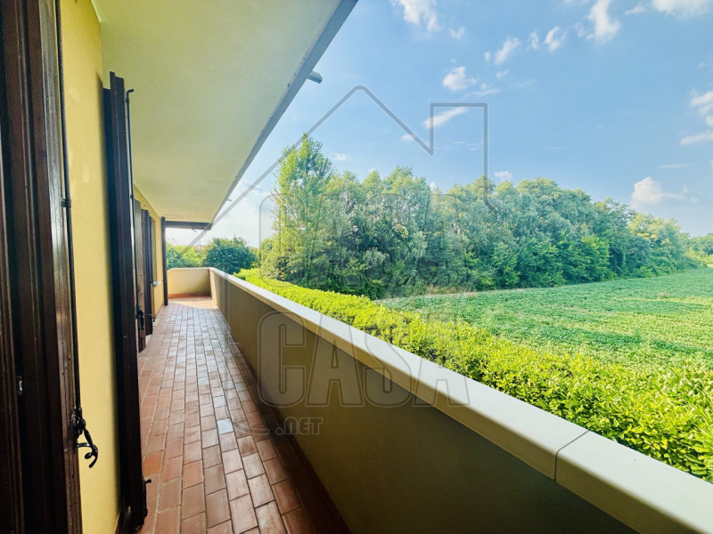 Zona Chiesanuova / Brentelle di sopra - Proponiamo in vendita delizioso appartemento di 145 mq su...