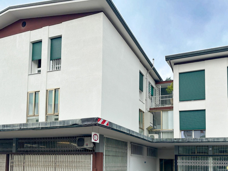 (Per INFO Vittorio 3517343301) Appartamento trilocale di circa 95 mq situato in Borgo Treviso a C...