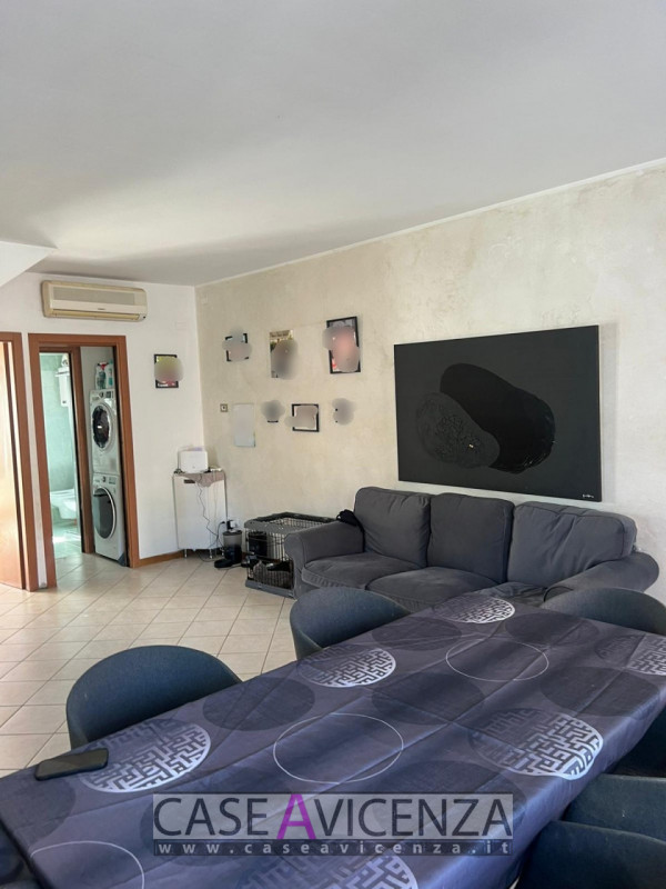 NANTO - - C.E.D - AVAILABLE FROM AUGUST 30, 2026 - We offer a rare three-story end-of-terrace hou...