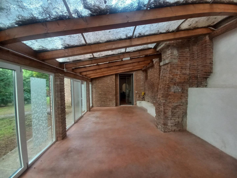 VICENZA - MONTE BERICO: PRESTIGIOSA VILLA DI MQ.350 ARREDATA CON PARCO. CANONE  EURO 3.200 MENSIL...