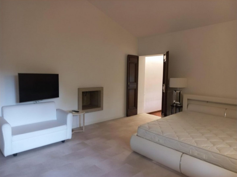 VICENZA - MONTE BERICO: PRESTIGIOSA VILLA DI MQ.350 ARREDATA CON PARCO. CANONE  EURO 3.200 MENSIL...