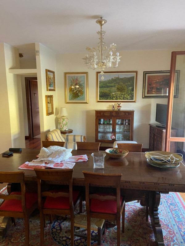 PONTEVIGODARZERE Classe D, EP,gl nren 136 KWh mq/anno
Quartiere residenziale interno molto tranqu...