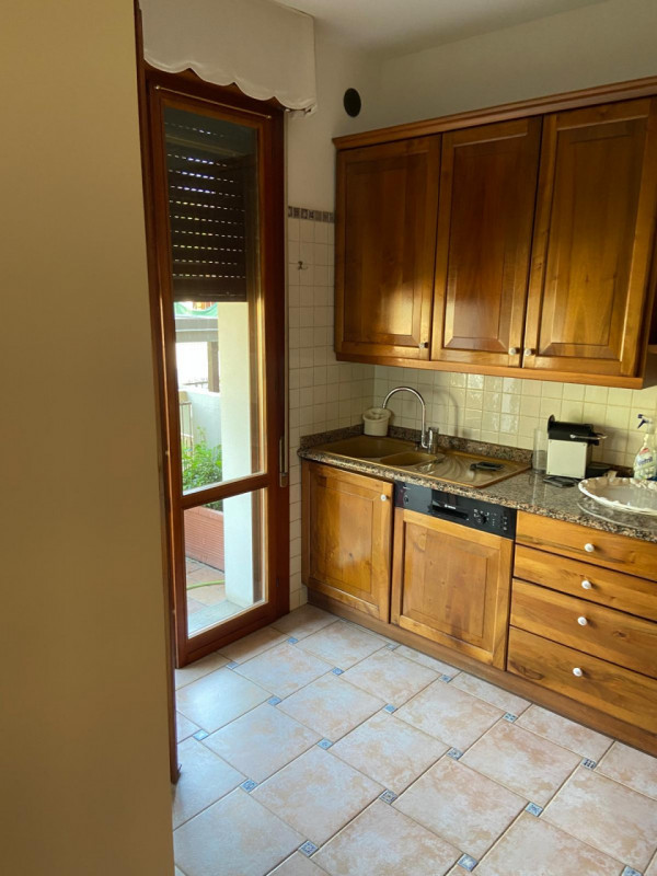 PONTEVIGODARZERE Classe D, EP,gl nren 136 KWh mq/anno
Quartiere residenziale interno molto tranqu...