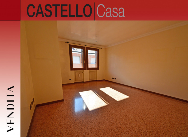 Nel cuore di Castelfranco Veneto, a soli 200 metri da Piazza Giorgione, proponiamo in vendita uno...