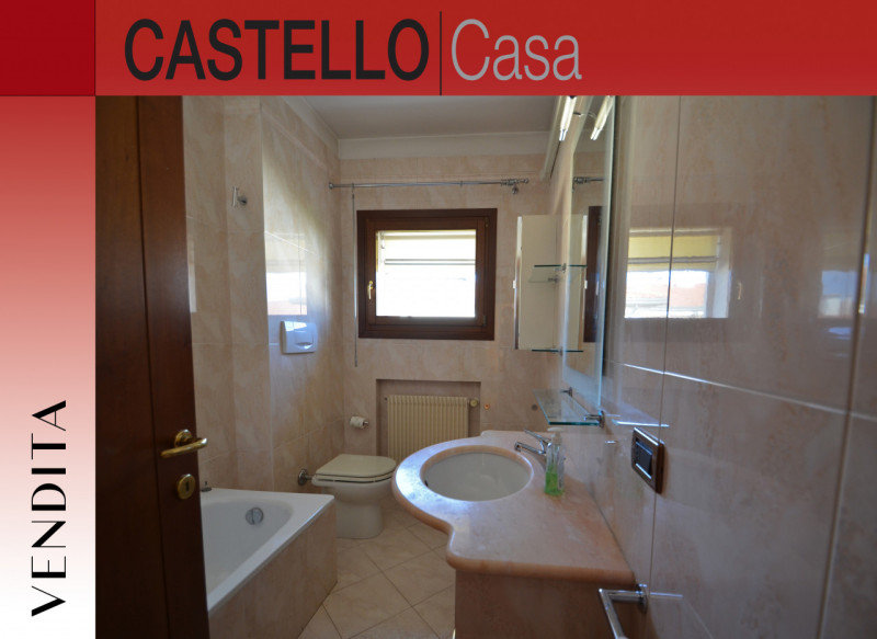 Nel cuore di Castelfranco Veneto, a soli 200 metri da Piazza Giorgione, proponiamo in vendita uno...