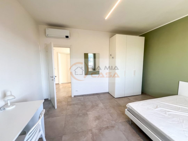 EGNARO: Cerchi la combinazione perfetta tra studio, comfort e indipendenza?
Questa splendida vill...