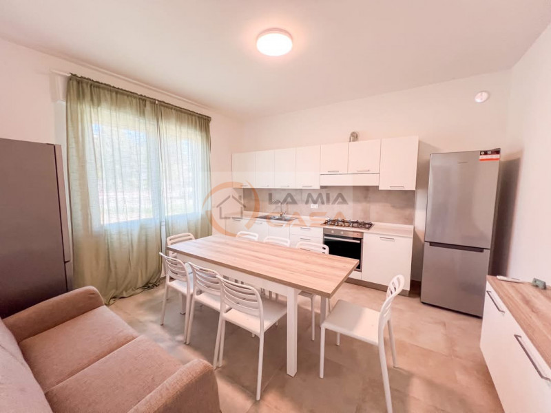 EGNARO: Cerchi la combinazione perfetta tra studio, comfort e indipendenza?
Questa splendida vill...