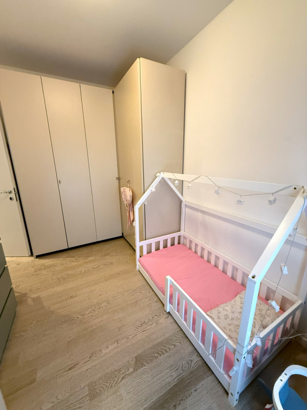 In quartiere residenziale tranquillo e comodissimo a tutti i servizi e all'ingresso di tangenzial...