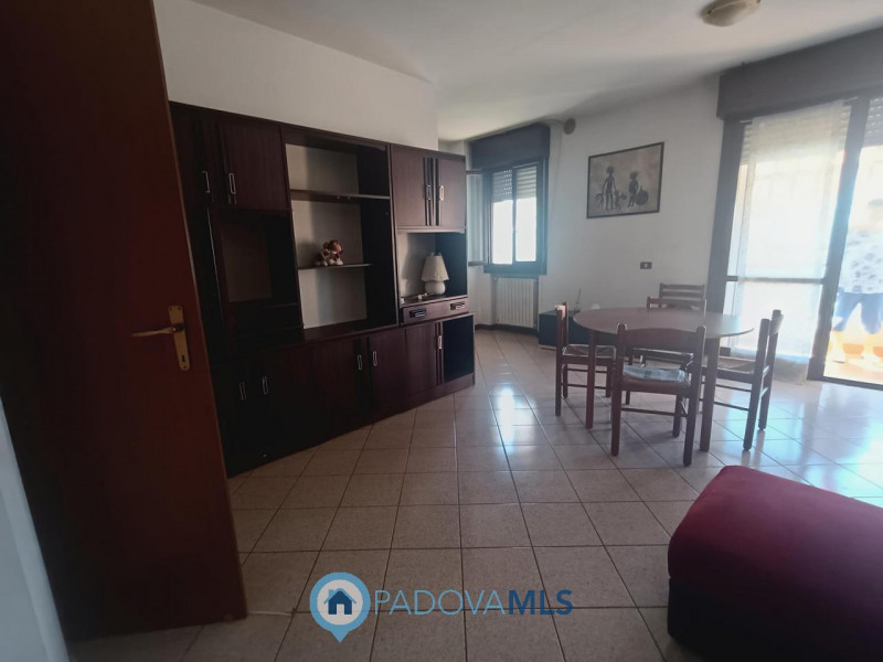 Immobile in esclusiva al Gruppo Padova MLS
Masera di Padova – Luminoso appartamento con ascensore...