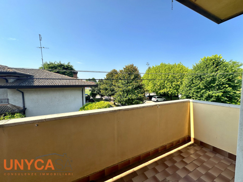 Nel cuore di Maserà, in un tranquillo contesto residenziale immerso nel verde, proponiamo in vend...