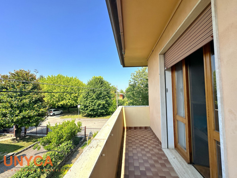 Nel cuore di Maserà, in un tranquillo contesto residenziale immerso nel verde, proponiamo in vend...