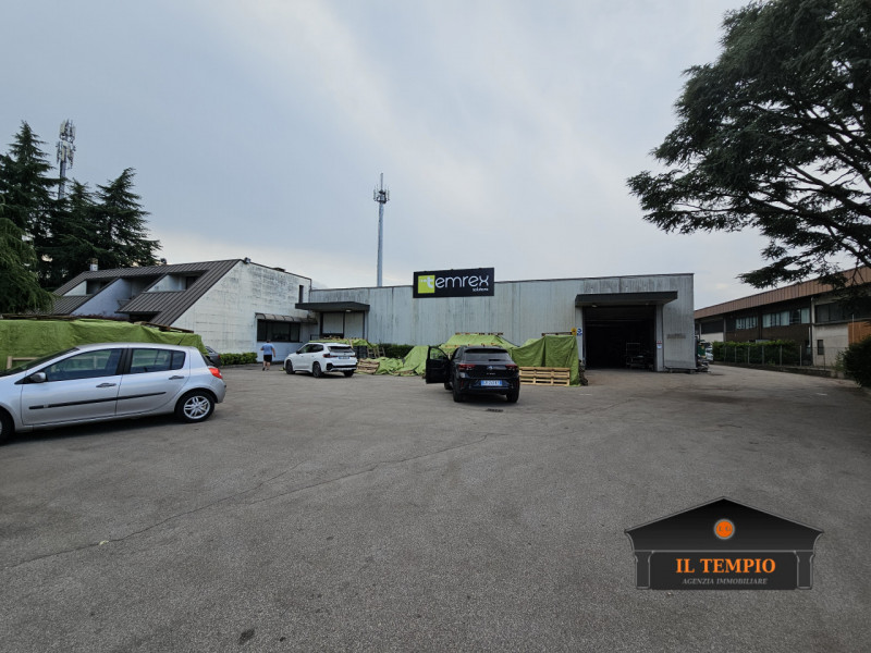 VICENZA- ALTAVILLA VICENTINA -ZONA INDUSTRIALE OVEST - FIERA: Nelle vicinanze dell'imbocco autost...