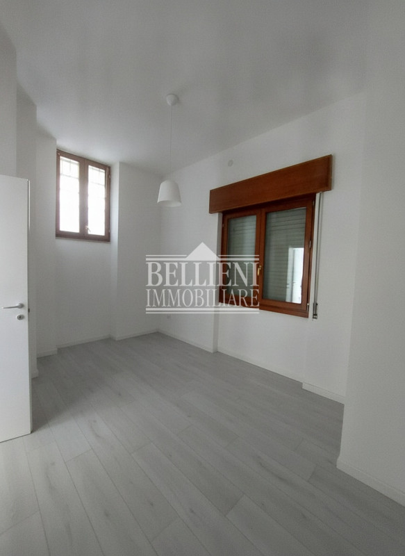 SAN FELICE E FORTUNATO - In un palazzo recentemente ristrutturato e a due passi dal centro, propo...