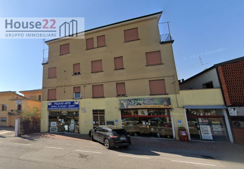 VIALE DELLA PACE 274 (Vicenza Est). In viale della Pace, davanti l'ingresso della Caserma Ederle,...