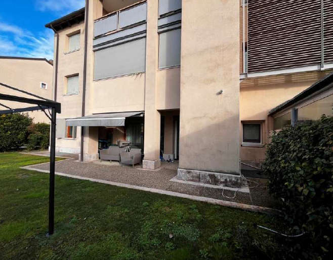 Rif. A.A.42-25

Vendita all'asta - appartamento al piano terra con giardino in data 23 settembre ...