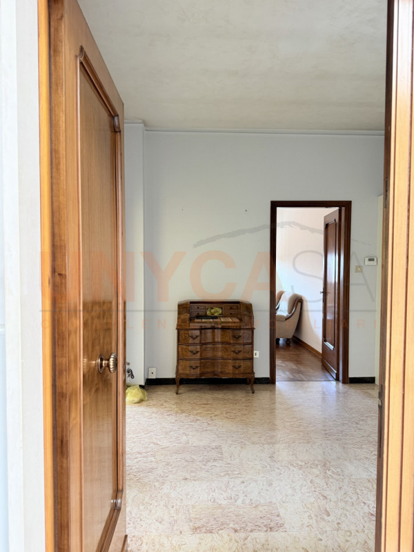 RUBANO: Fraz. Sarmeola. proponiamo in vendita, in posizione strategica e facilmente raggiungibile...