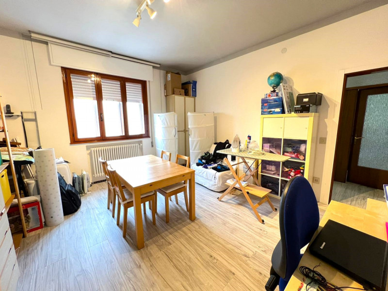 RESCHIGLIANO: Classe Energetica D - EPgl,nren 127,71 KWh/mq anno. 
Casa singola divisa in due uni...