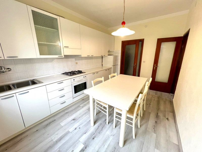 RESCHIGLIANO: Classe Energetica D - EPgl,nren 127,71 KWh/mq anno. 
Casa singola divisa in due uni...