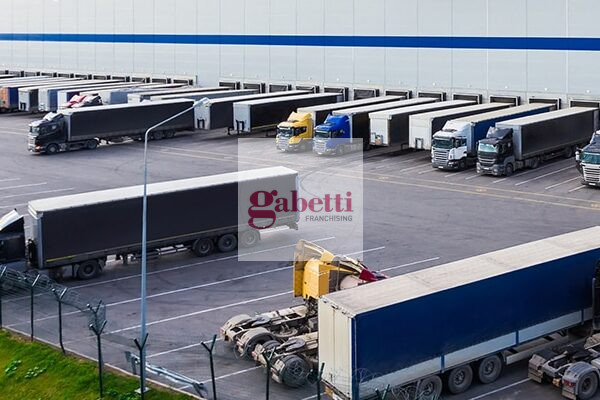 Polo logistico di circa 11.000 mq attualmente oggetto di un'importante riqualificazione.
L'interv...