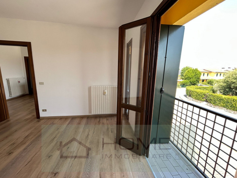 Scopri questa esclusiva opportunità,appartamento indipendente situato nel cuore di Bastia, una de...