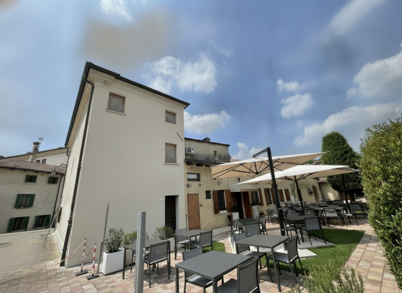NOSTRA ESCLUSIVA: in centro a Pagnano, a due passi dal centro storico di Asolo siamo a proporre i...