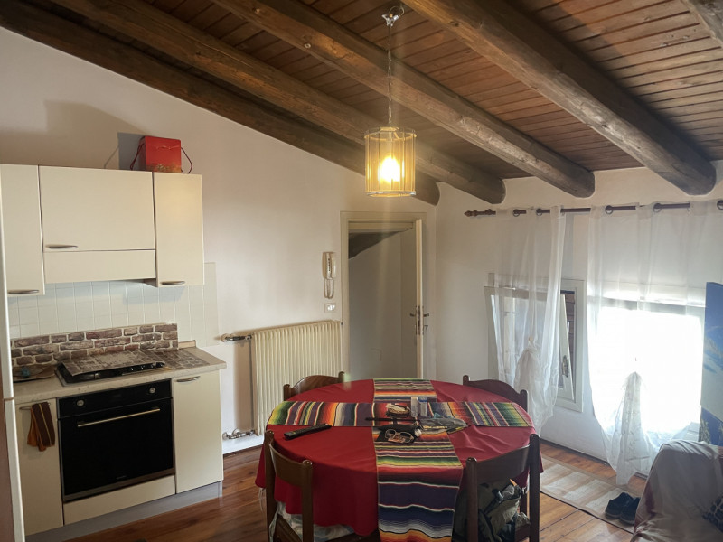 NOSTRA ESCLUSIVA: in centro a Pagnano, a due passi dal centro storico di Asolo siamo a proporre i...