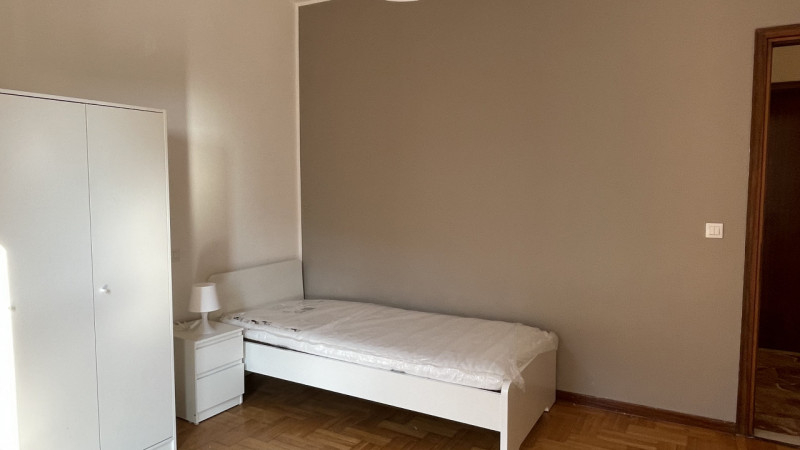 Nel cuore del vivace quartiere di Santa Rita a Padova, proponiamo in locazione un luminoso appart...