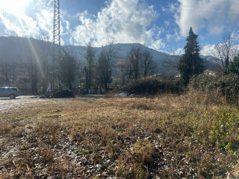 CALDOGNO: VENDESI TERRENO AGRICOLO di mq 23.000 circa, prezzo richiesto EURO 115.000 trattabili. ...