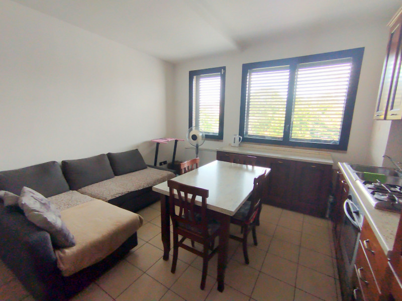 Montegrotto Terme, in zona centralissima, appartamento completamente arredato.

Proponiamo un min...