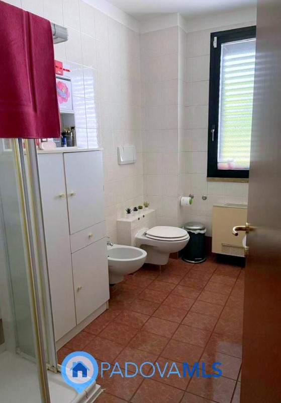 Montegrotto Terme, in zona centralissima, appartamento completamente arredato.

Proponiamo un min...
