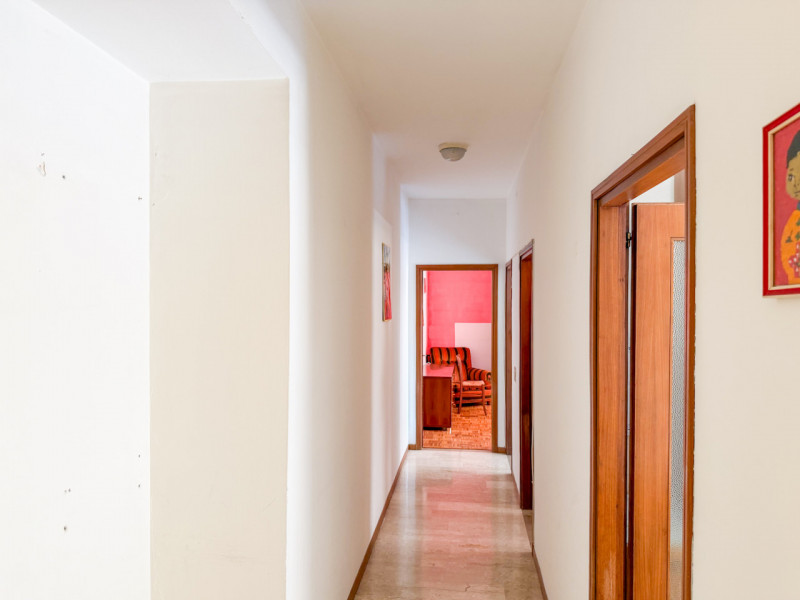 (Per INFO Vittorio 3517343301) In una delle zone più vivibili di Treviso, ben servita da scuole, ...